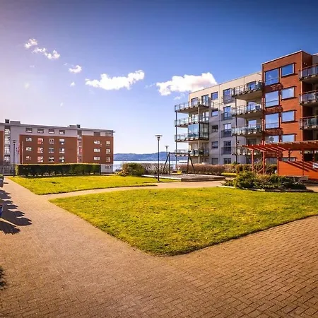 With Balcony Right By The Sea Apartment Bergen